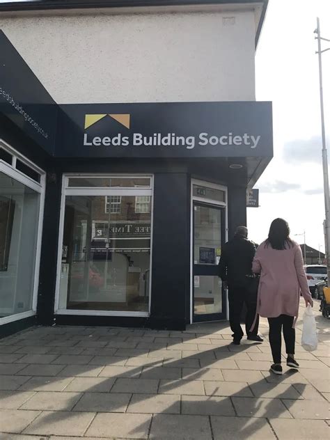 Principality Building Society Opening Times in Tonypandy